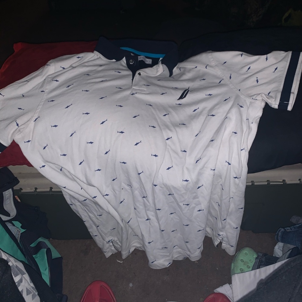 Collard shirt